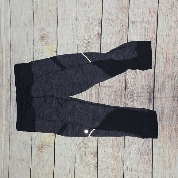 Lululemon Run Crop size 6 15" - Picture 4 of 12